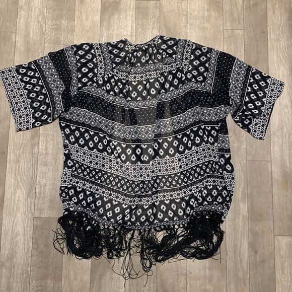 Express Kimono Cardigan Geometrical Tassel Wrap Fringe Hem Open Front Duster - Picture 2 of 4